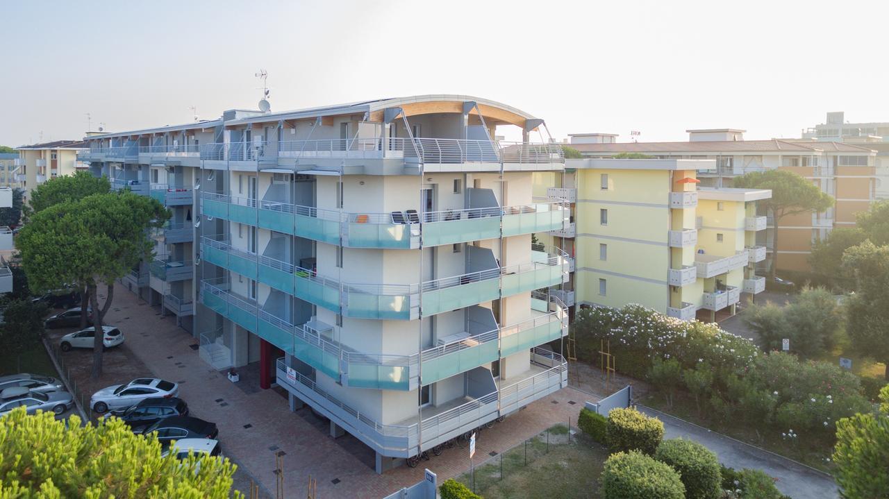 Residence Vivaldi Бибионе Екстериор снимка