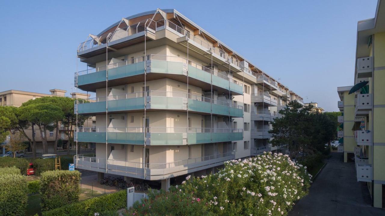 Residence Vivaldi Бибионе Екстериор снимка